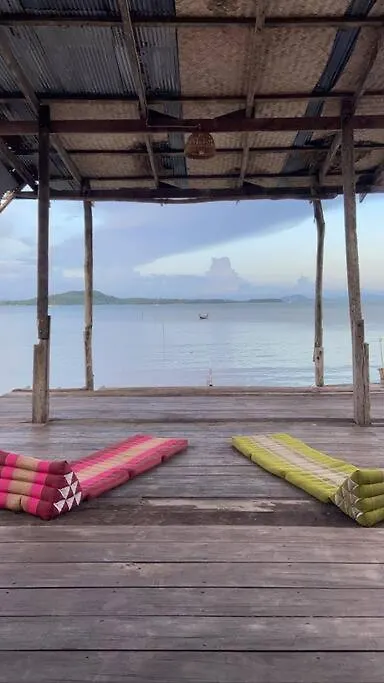 Chaba House: Boutique Waterfront Home With Sunrise View location